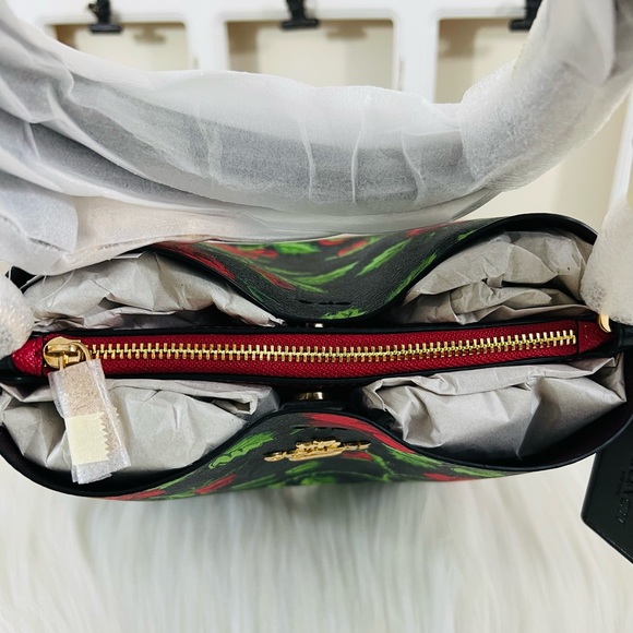 COACH Mollie Bucket Crossbody Bag Fairytale Rose - Picture 6 of 13